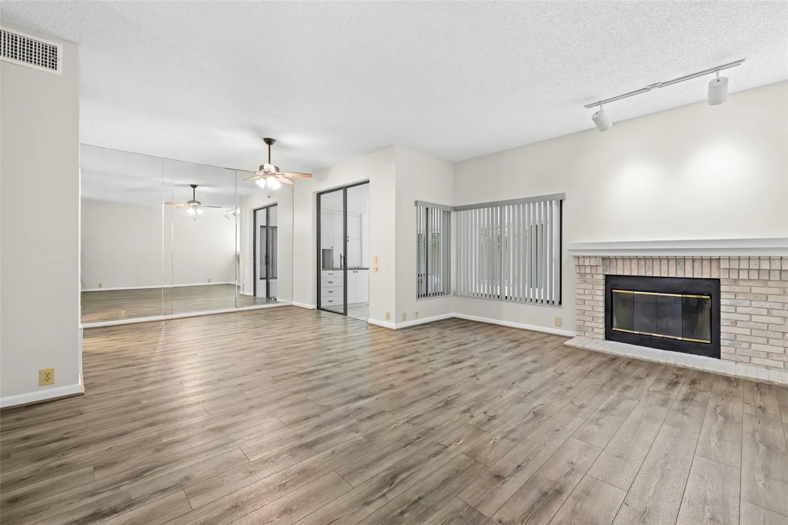 3050 LANDMARK BLVD #1002, #1002