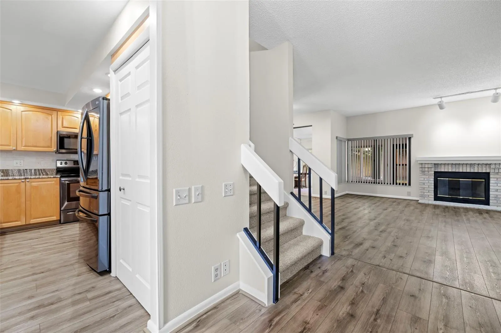 3050 LANDMARK BLVD #1002, #1002