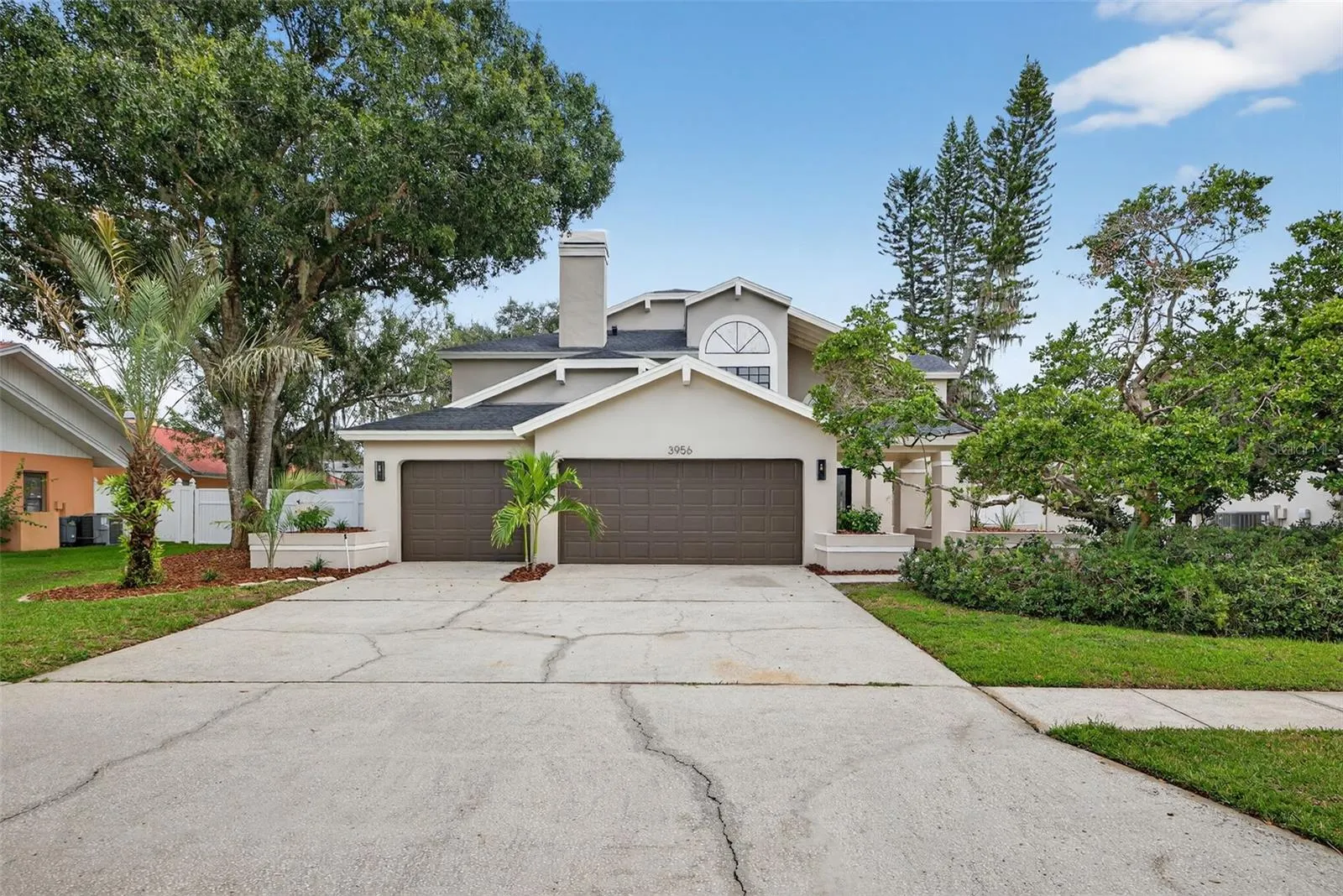 3956 BELMOOR DR
