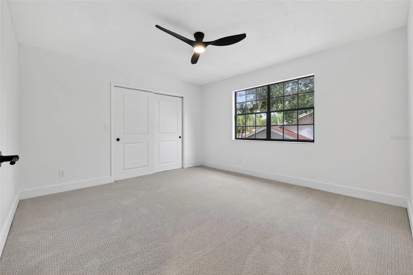 3956 BELMOOR DR