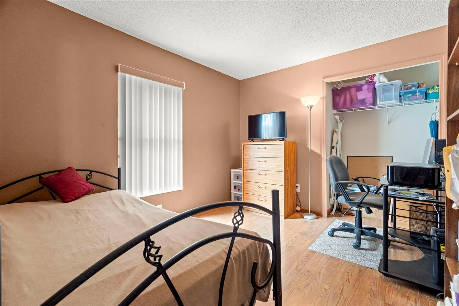 3261 MONTROSE CIR