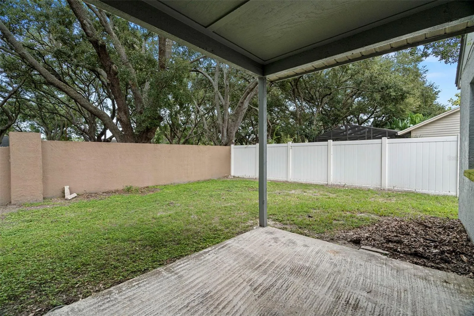 3261 MONTROSE CIR