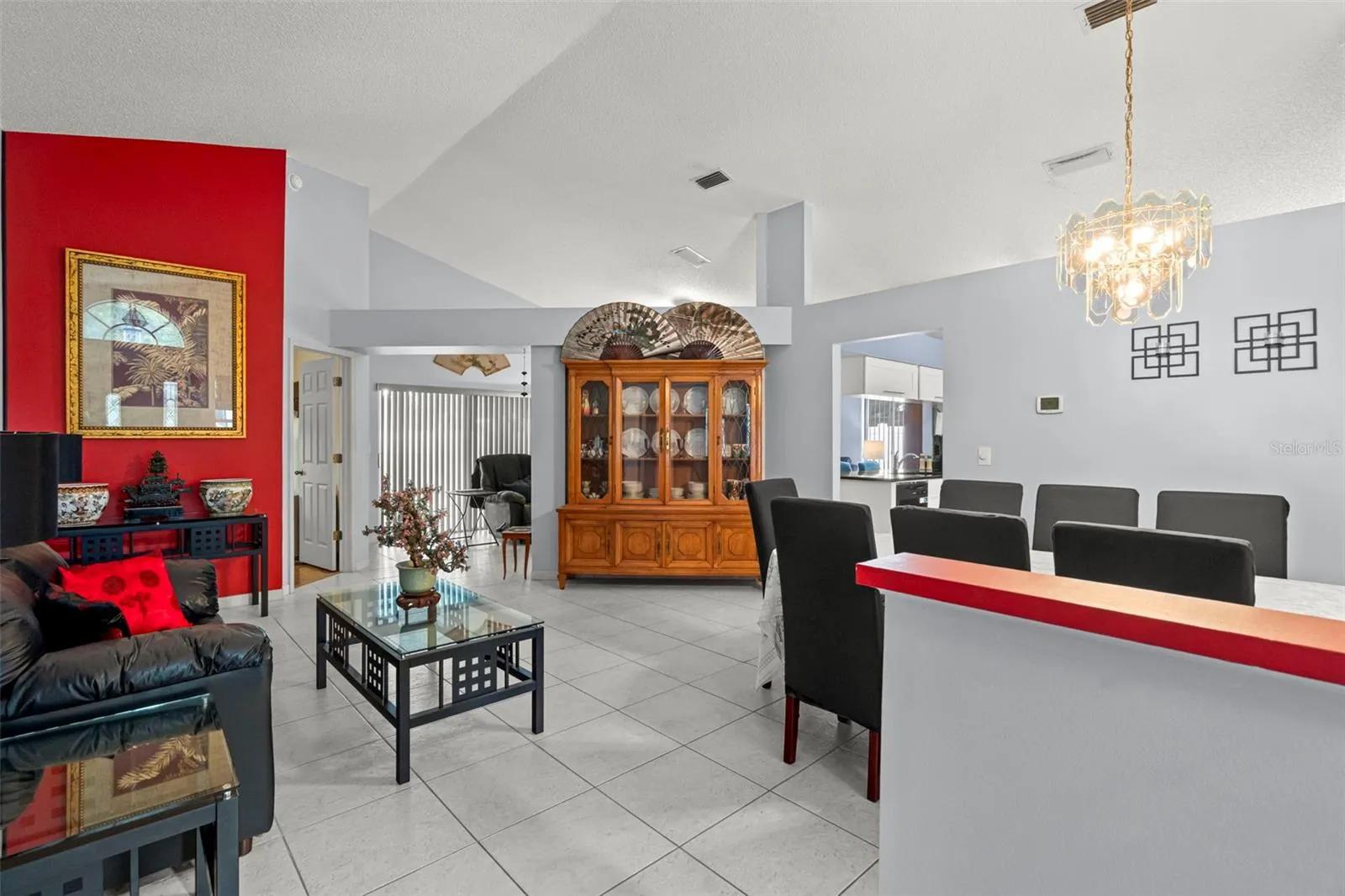 3261 MONTROSE CIR