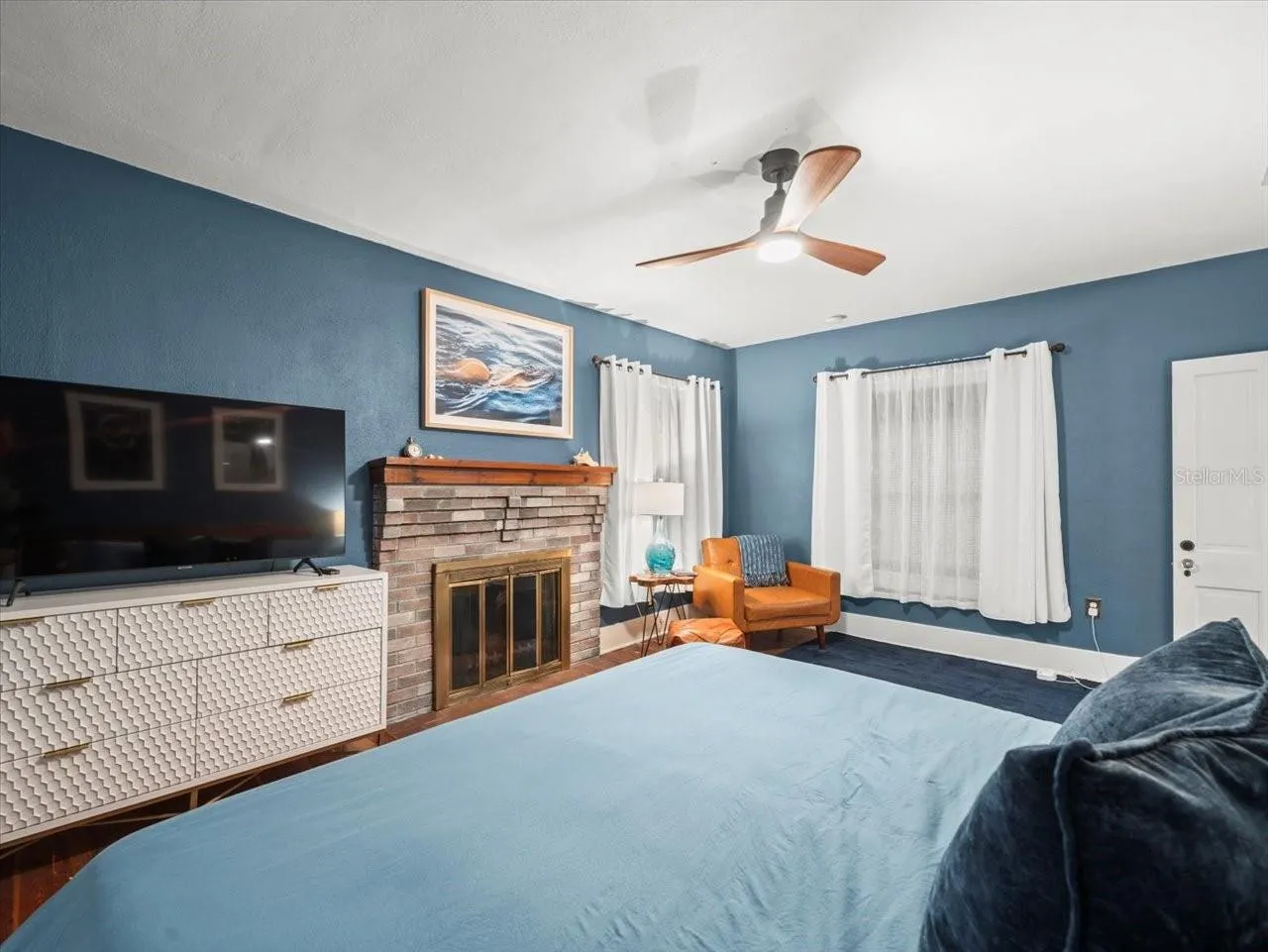 1013 MAGNOLIA DR