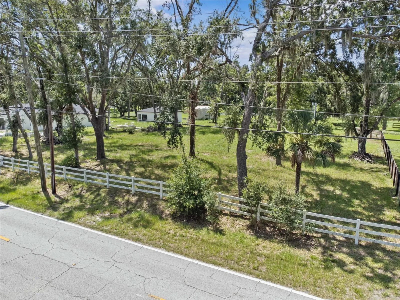 1407 WHITAKER RD