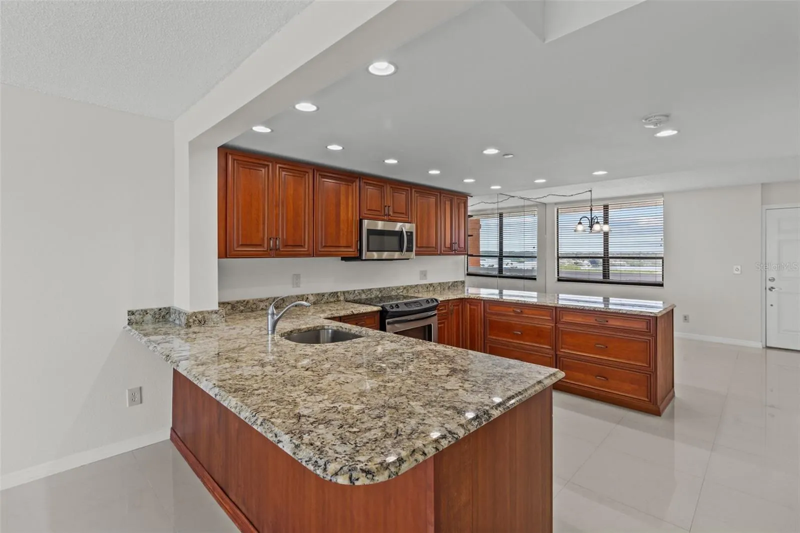 17900 GULF BLVD #11B, #11B