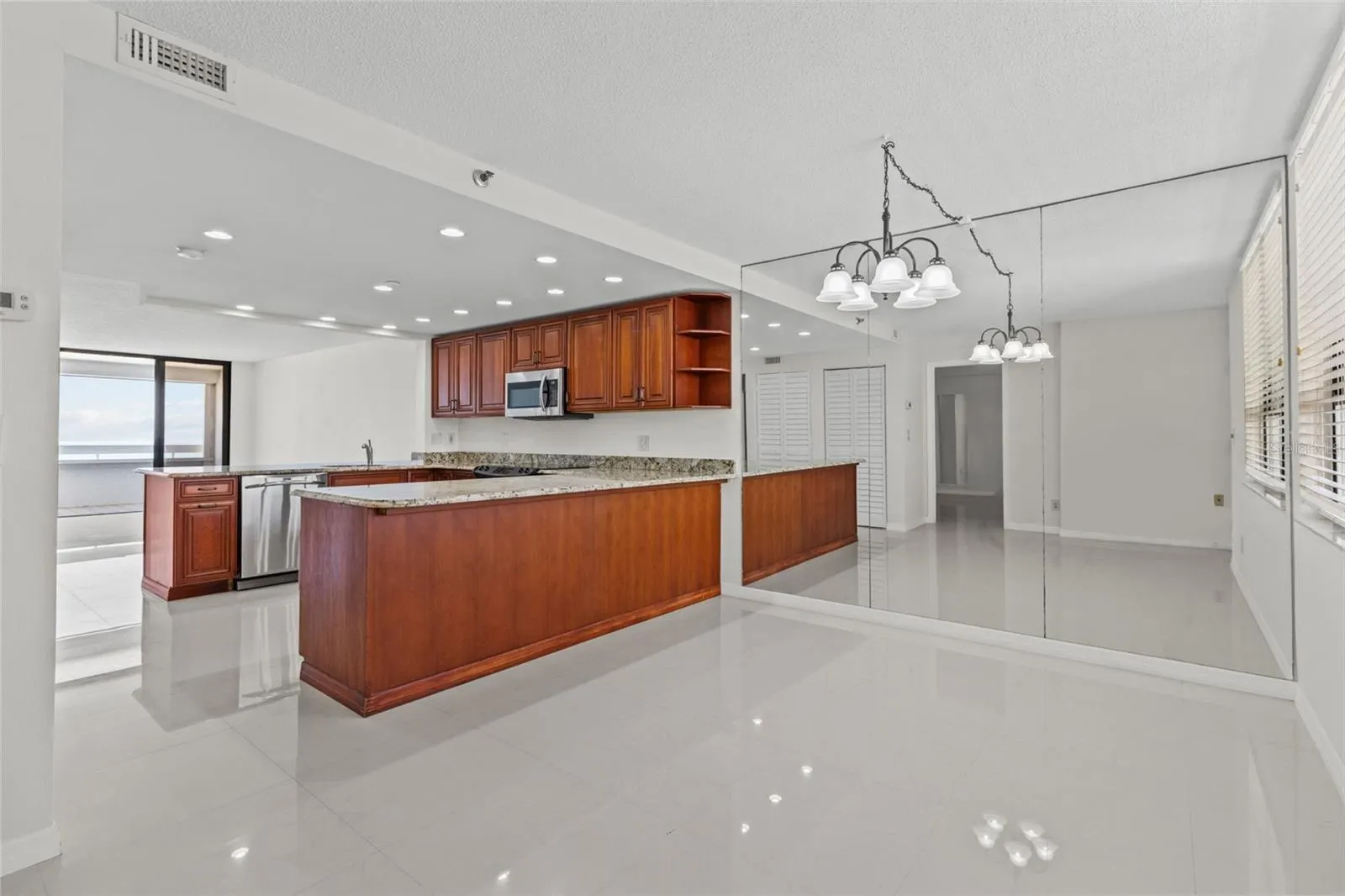 17900 GULF BLVD #11B, #11B