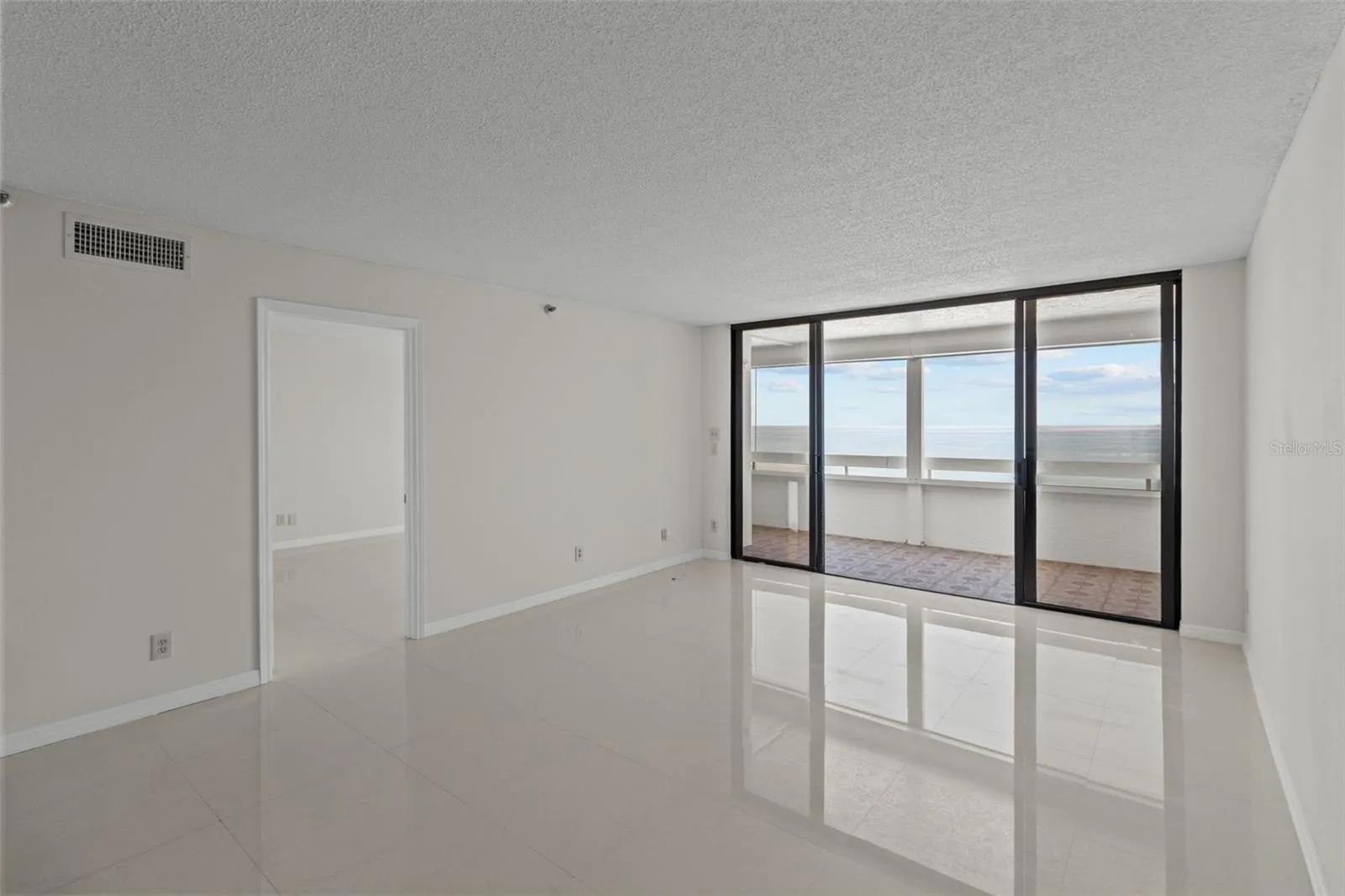 17900 GULF BLVD #11B, #11B