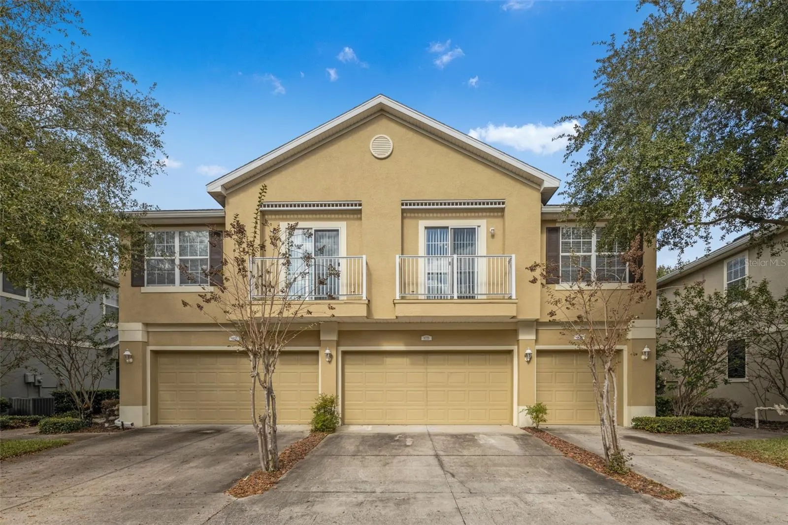 6723 BREEZY PALM DR