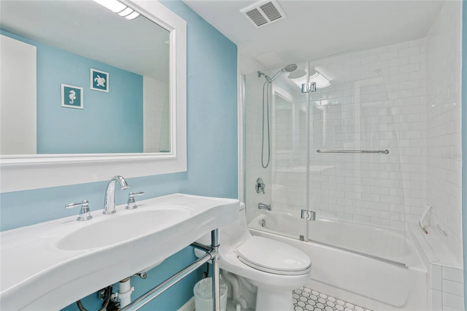 2617 COVE CAY DR #711, #711