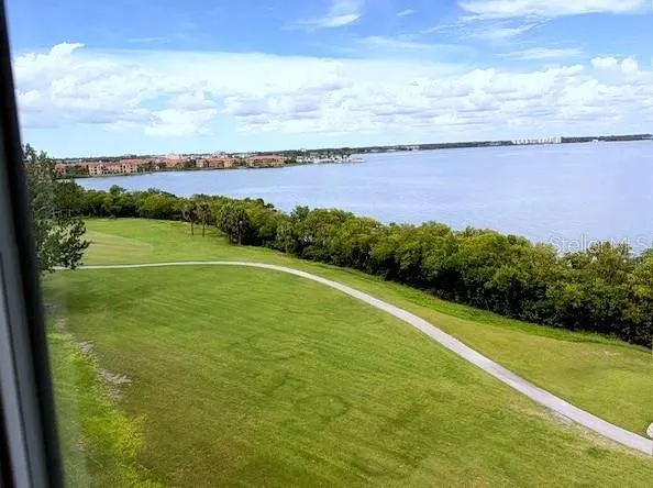2617 COVE CAY DR #711, #711