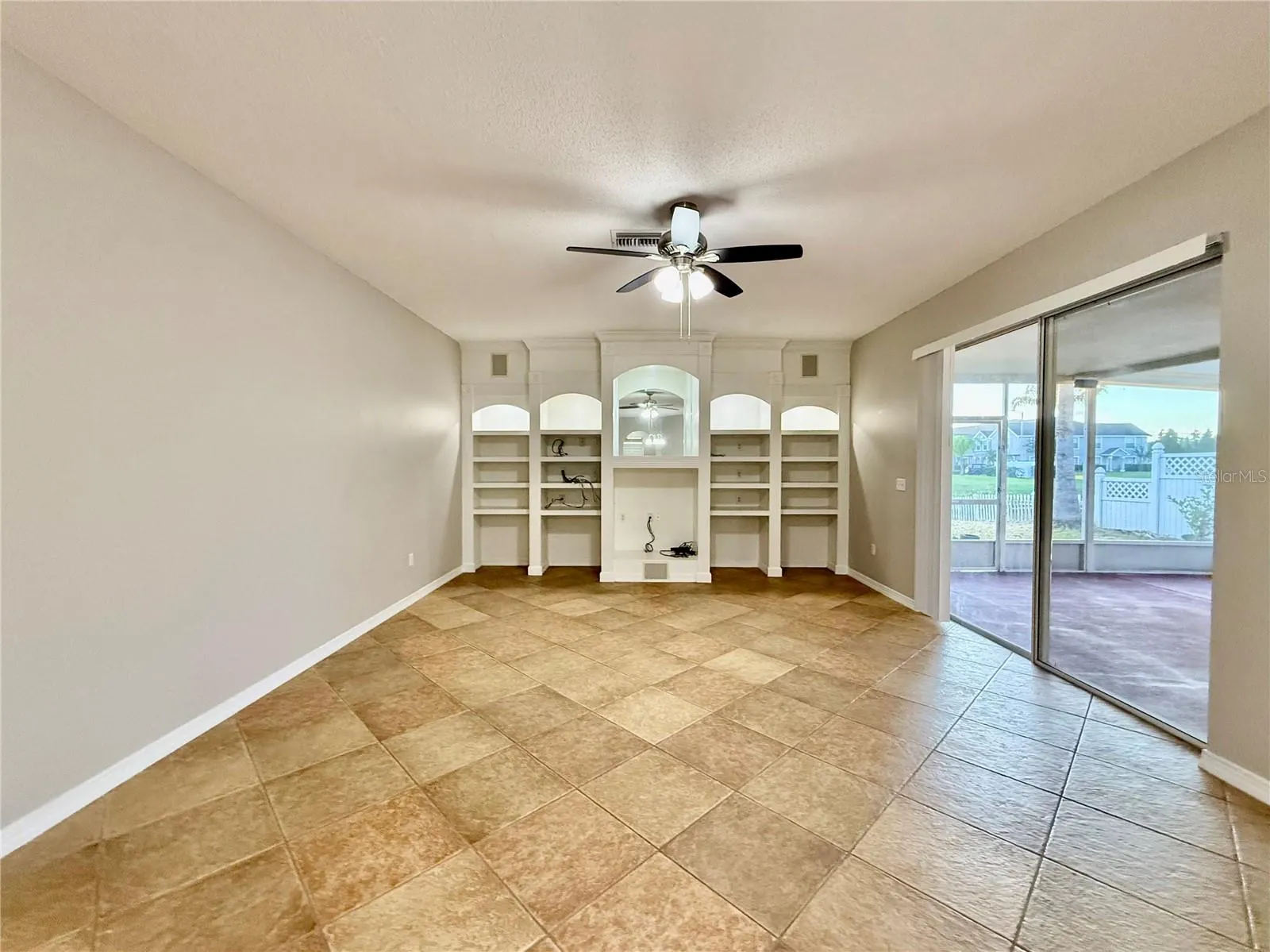 807 FRANKFORD DR