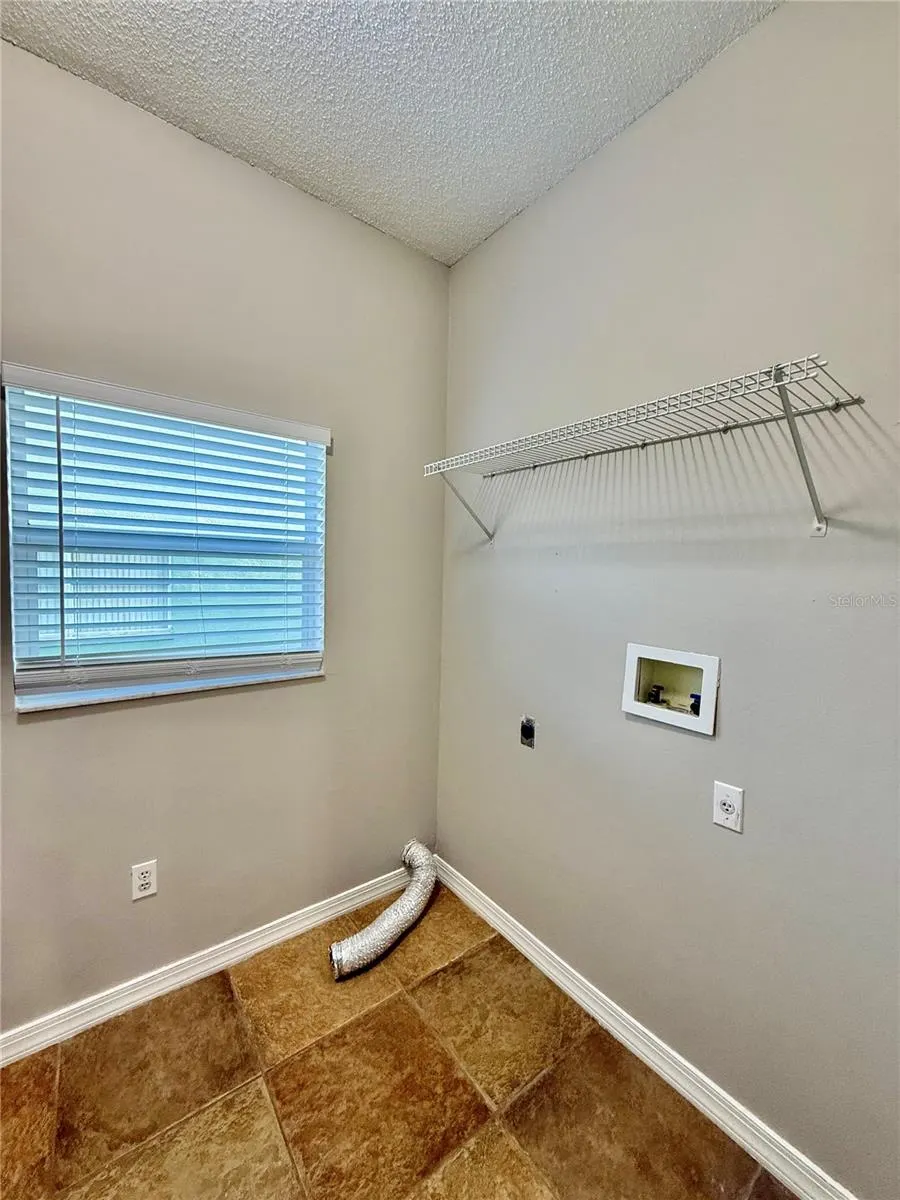 807 FRANKFORD DR