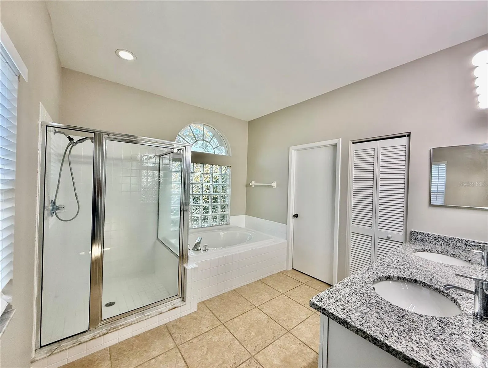 807 FRANKFORD DR