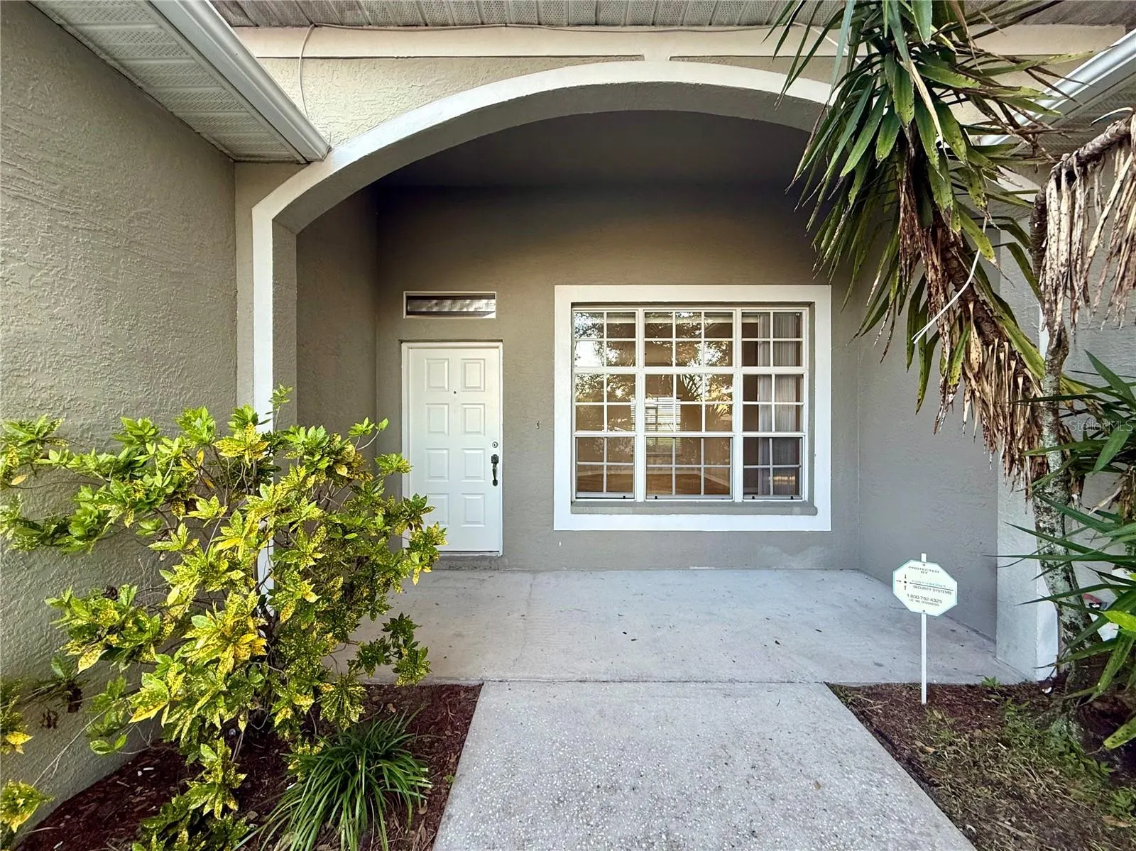 807 FRANKFORD DR