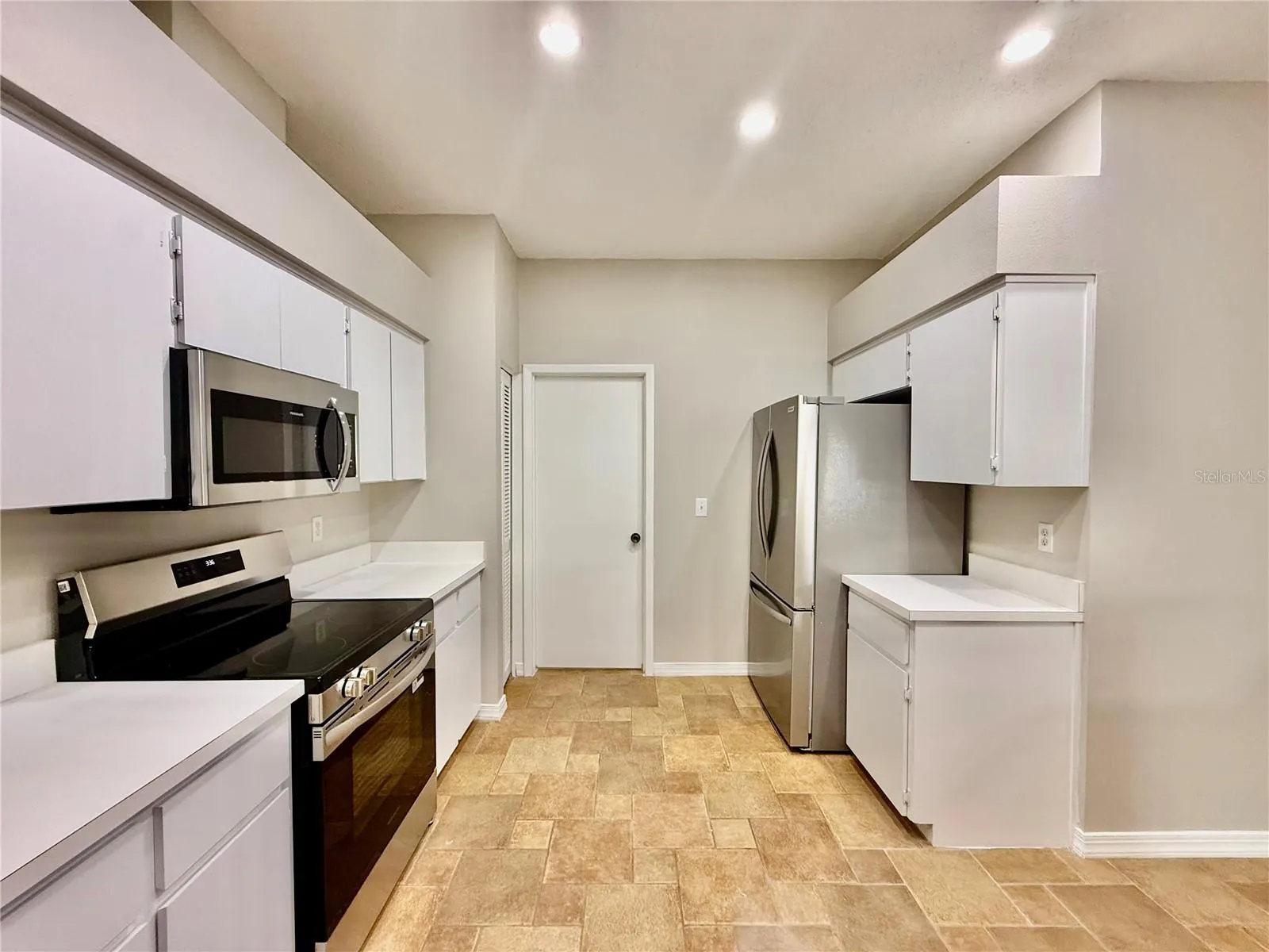 807 FRANKFORD DR