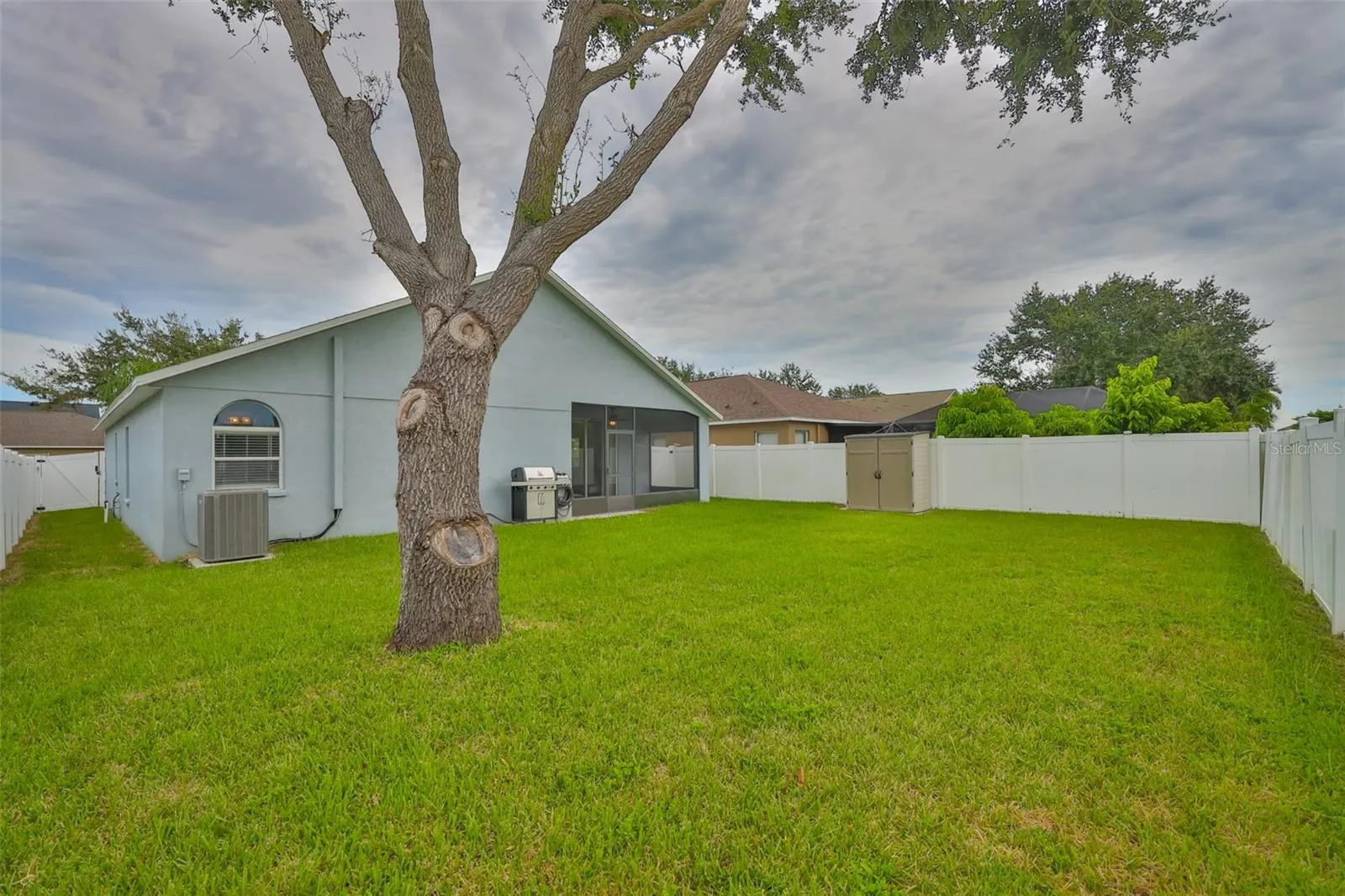 2341 ROANOKE SPRINGS DR