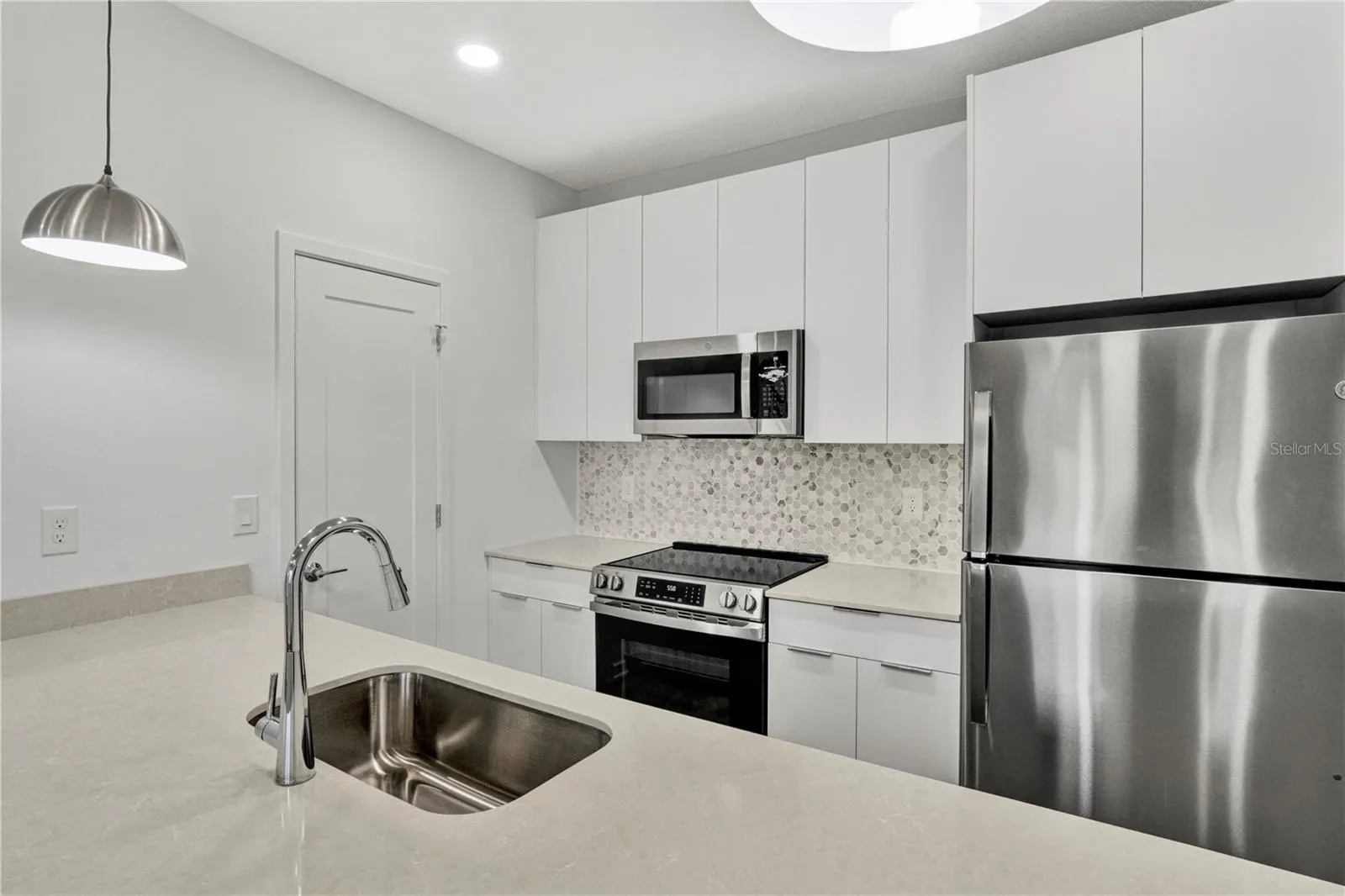 3402 E 28TH AVE #7, #7