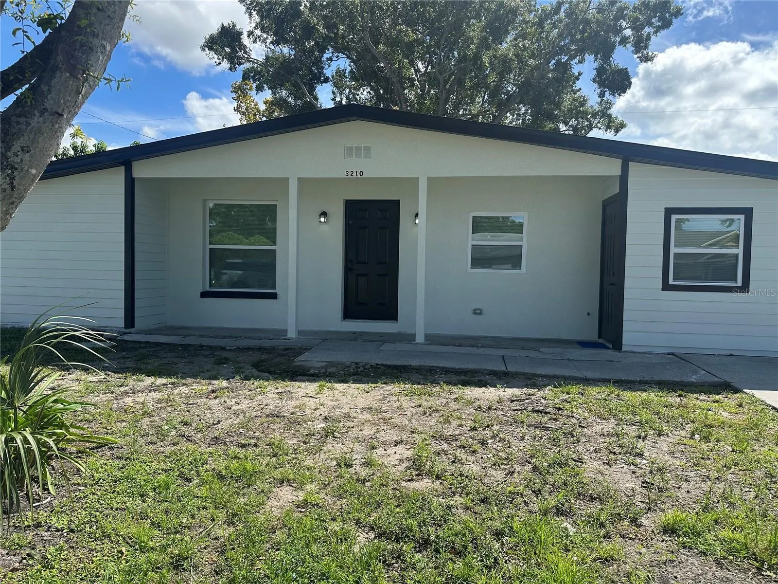 3210 DEERFIELD DR