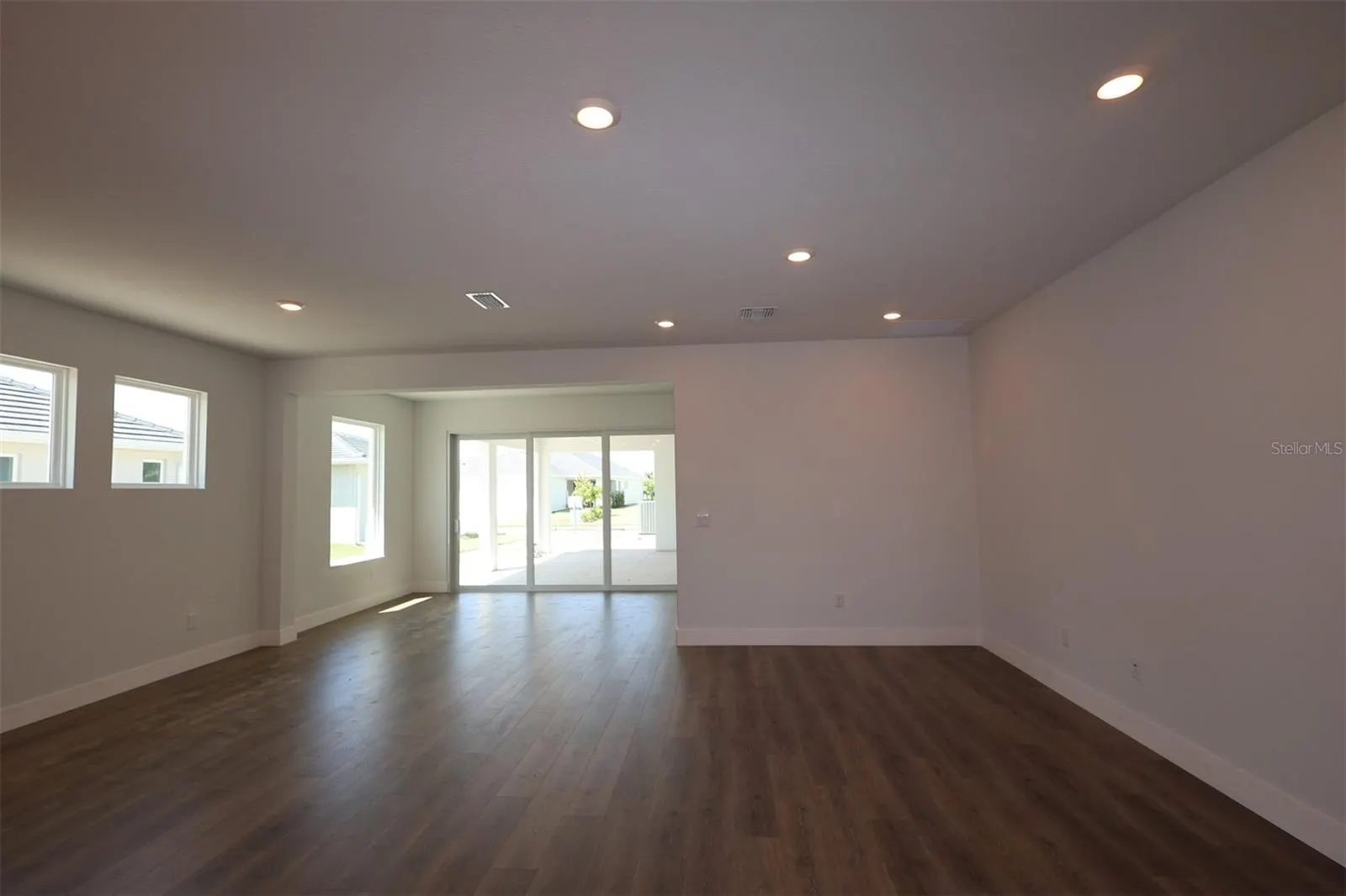 703 ALLORA AVE
