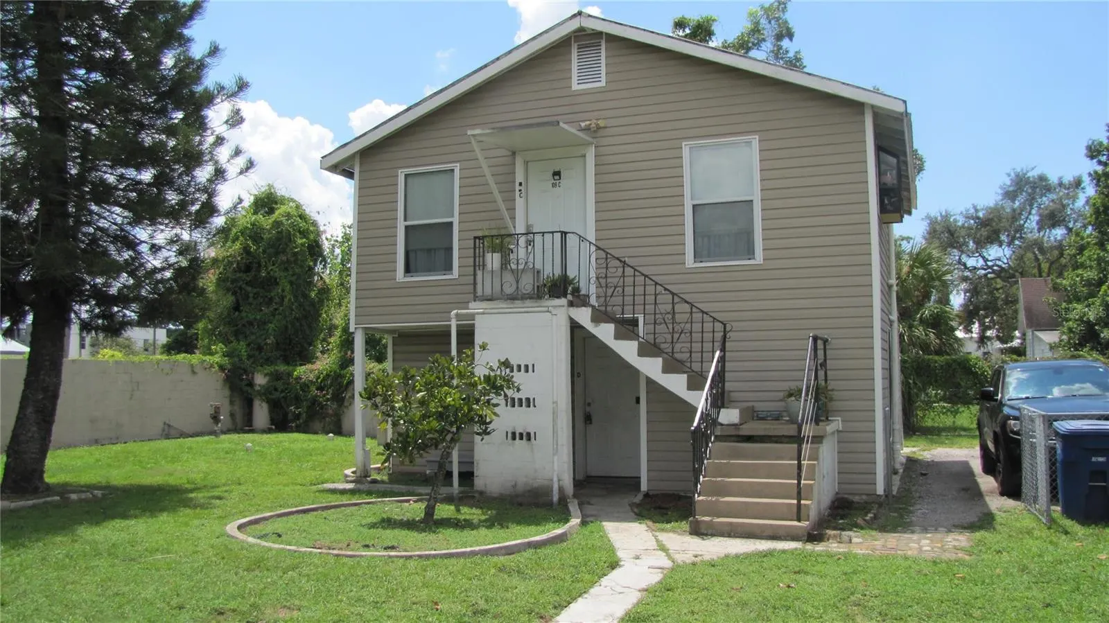 109 E GLADYS ST #D, #D