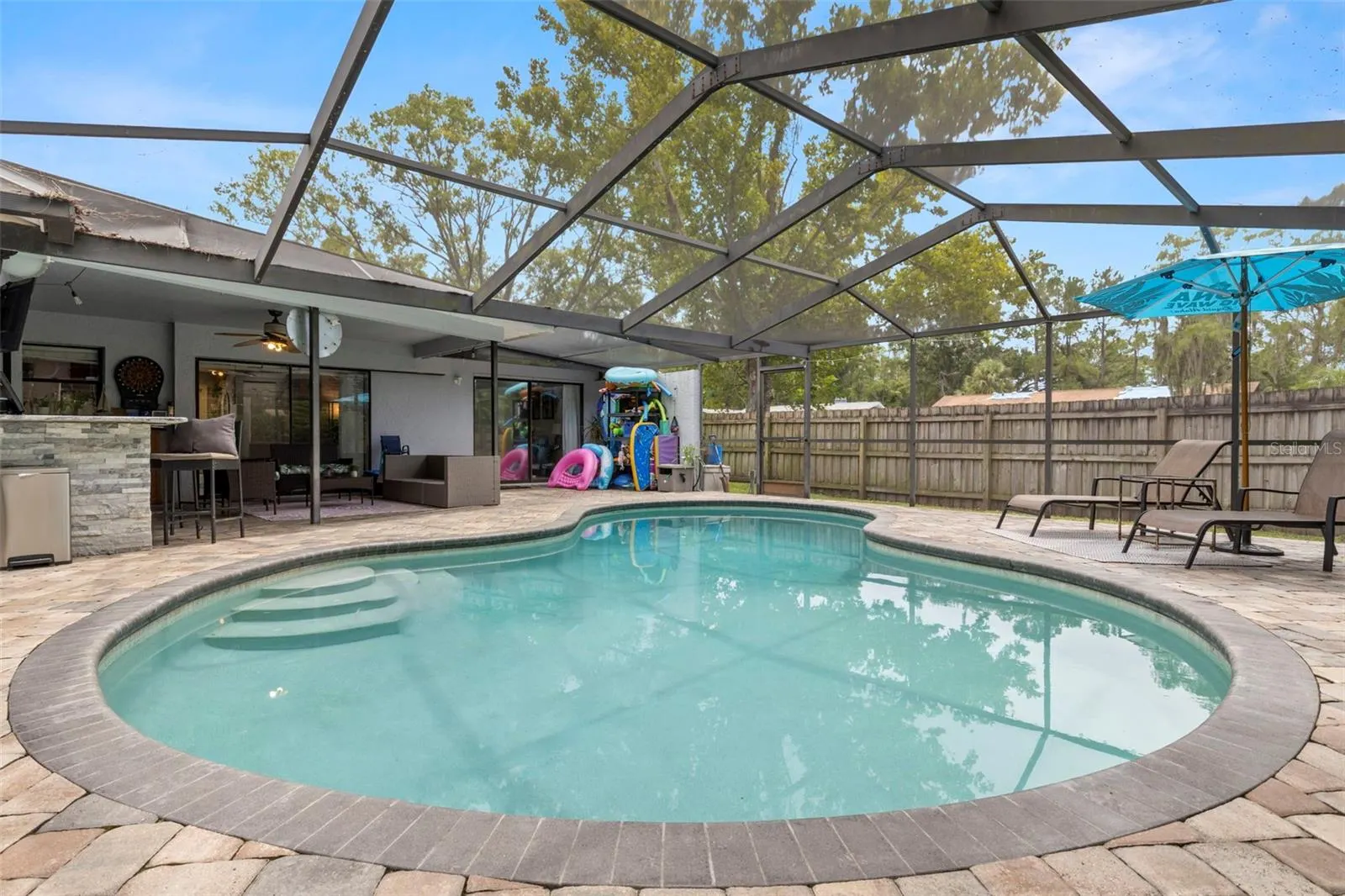 4221 HOLLOWTRAIL DR