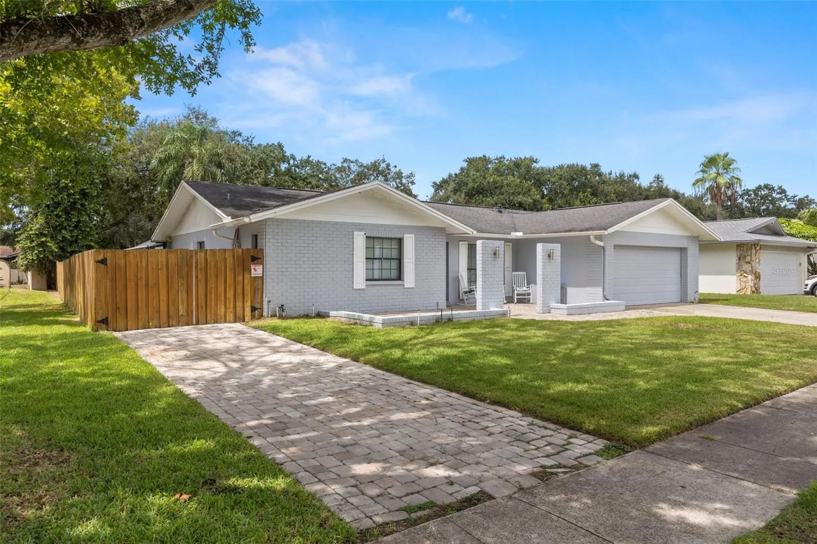 4221 HOLLOWTRAIL DR