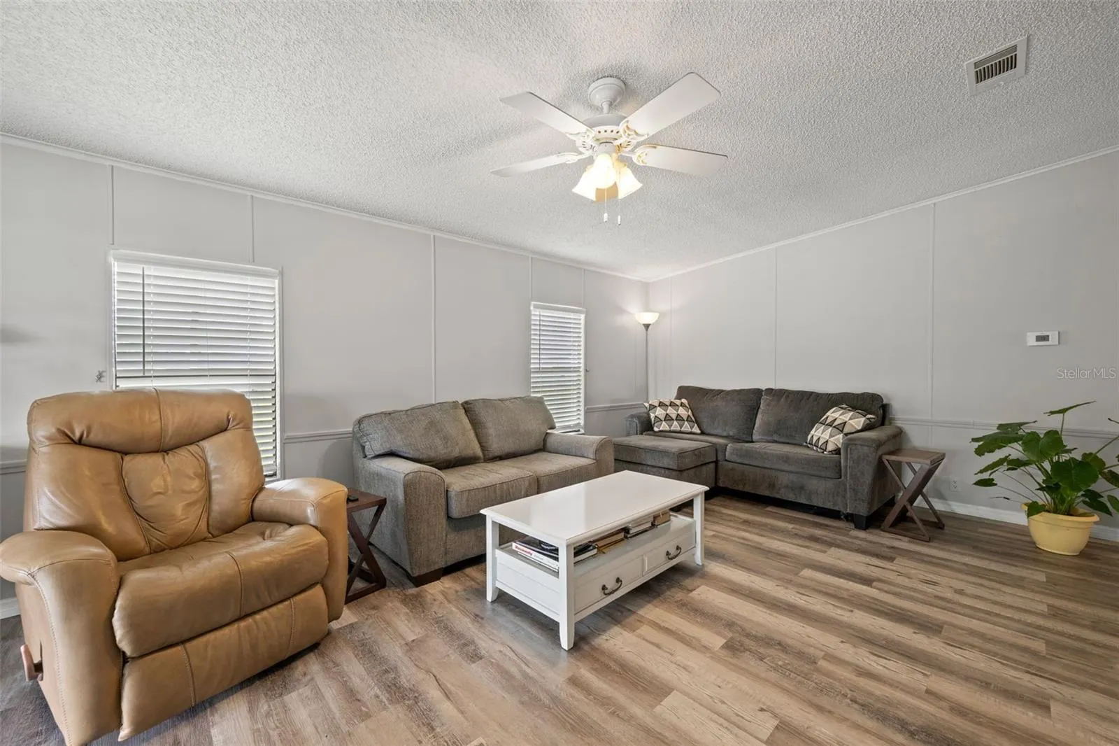 5645 LORETTA CT
