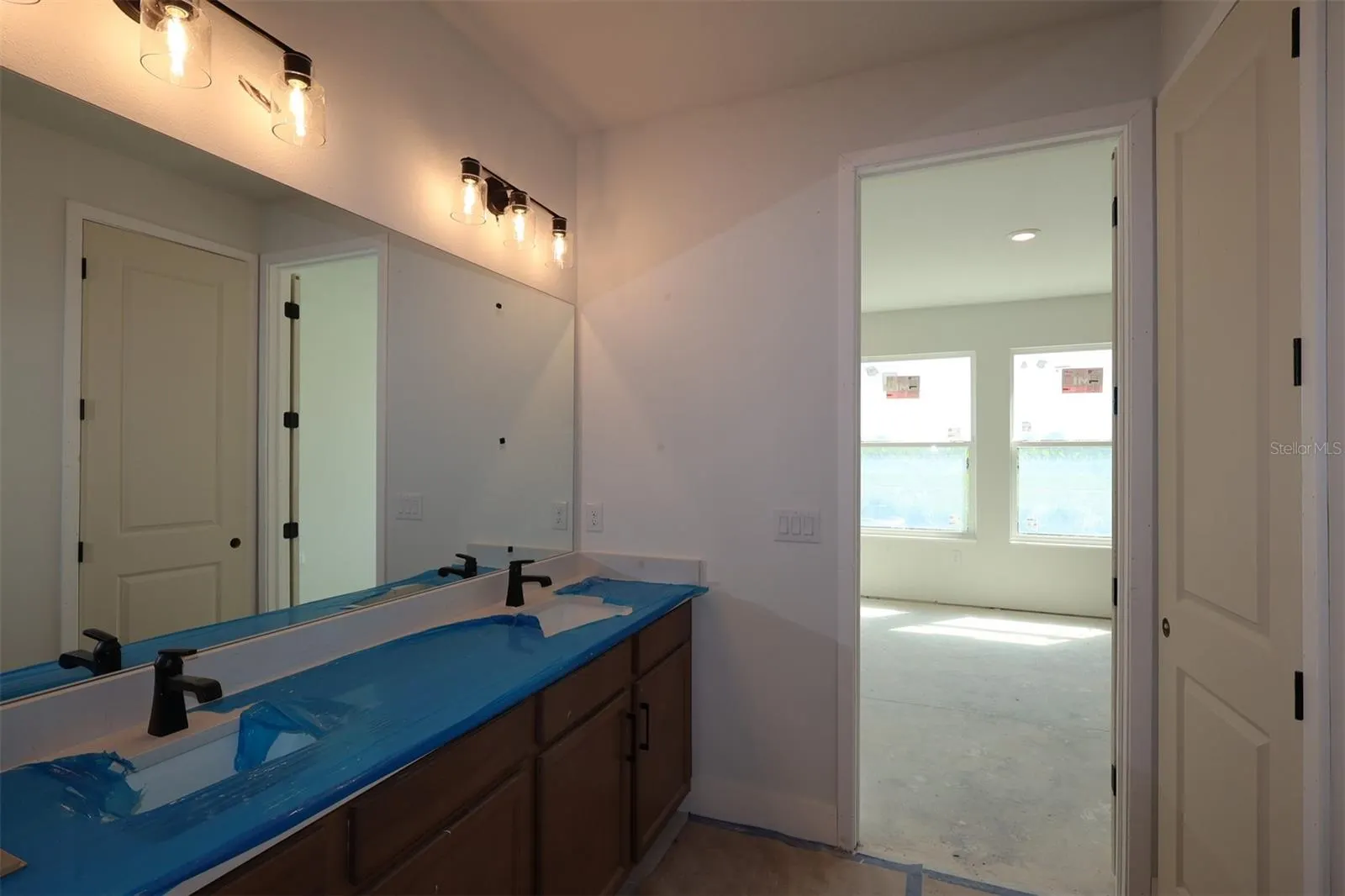 628 ALLORA AVE