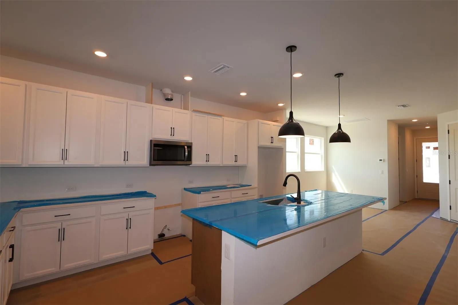 628 ALLORA AVE