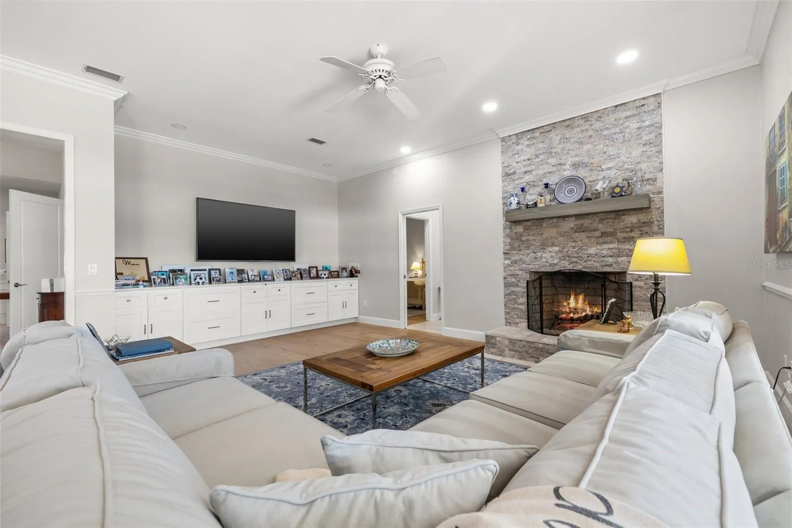 4121 HIGHLAND PARK CIR