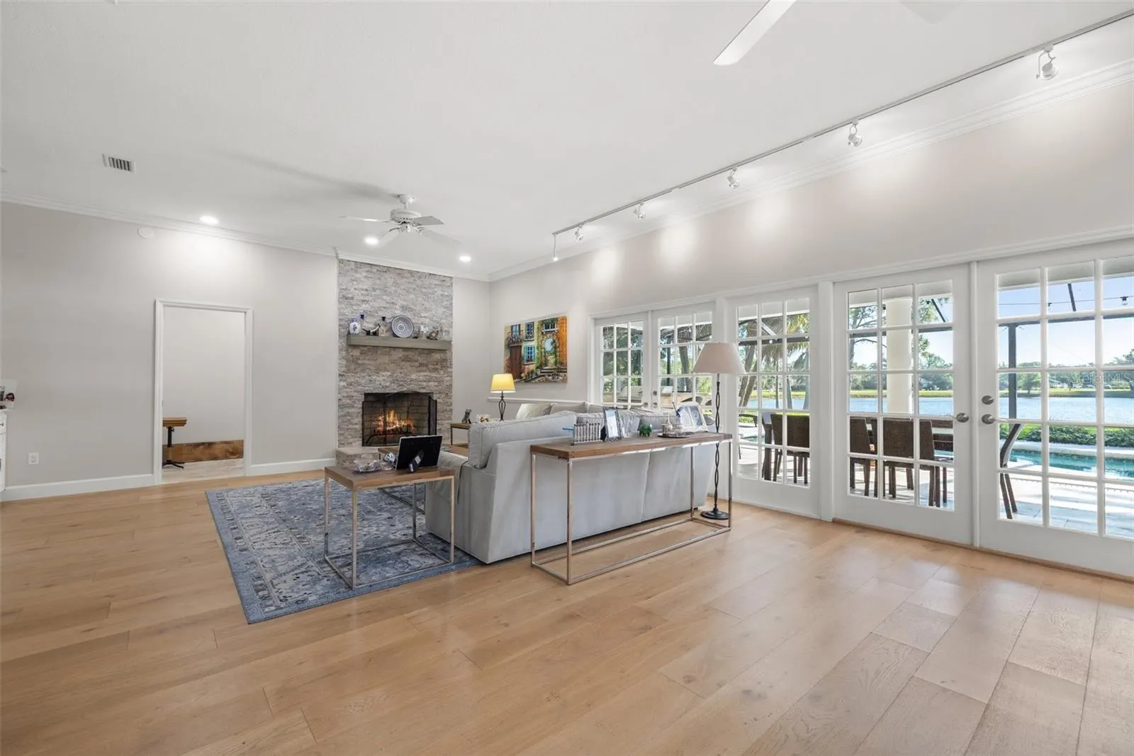 4121 HIGHLAND PARK CIR