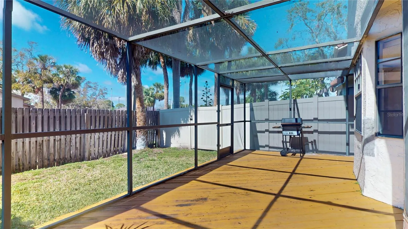 10488 SAINT TROPEZ PL