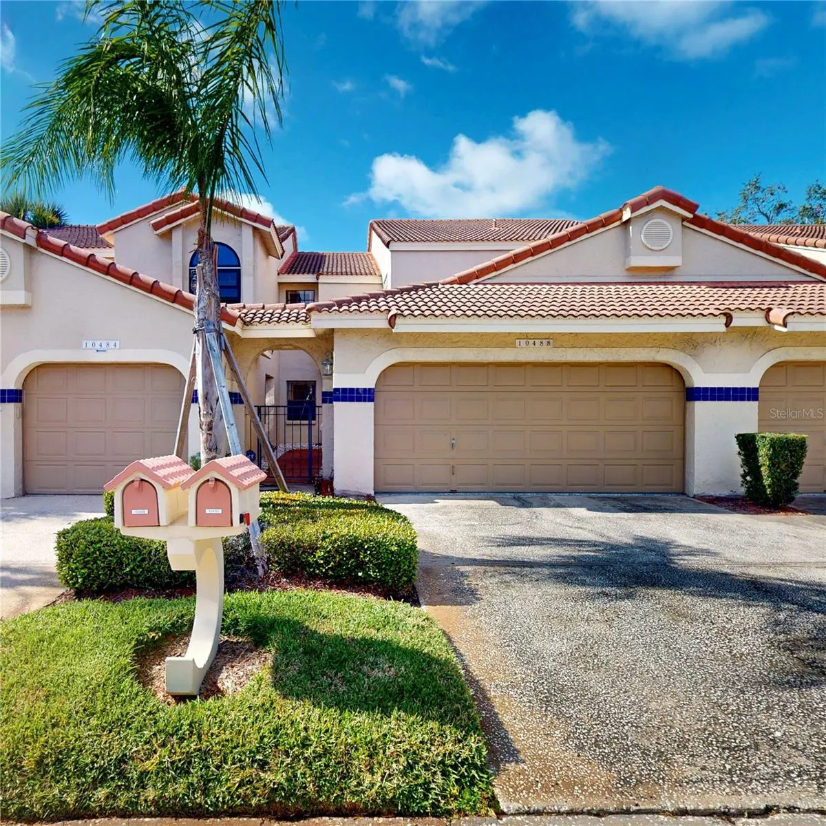 10488 SAINT TROPEZ PL