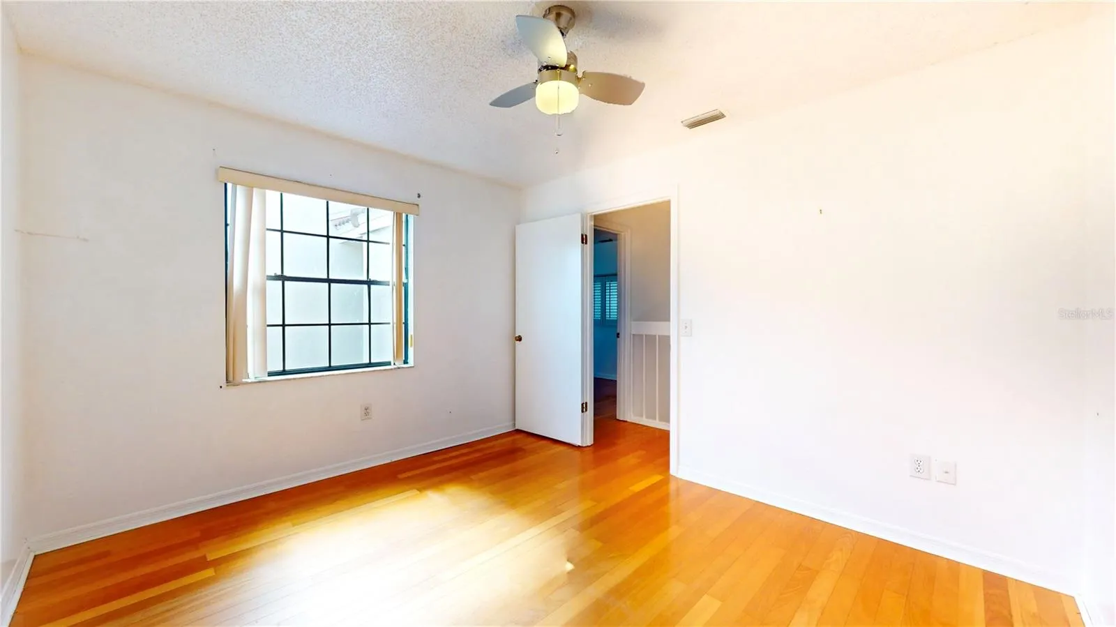10488 SAINT TROPEZ PL