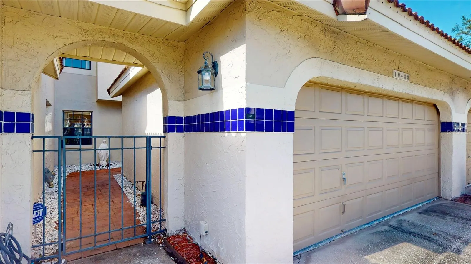 10488 SAINT TROPEZ PL