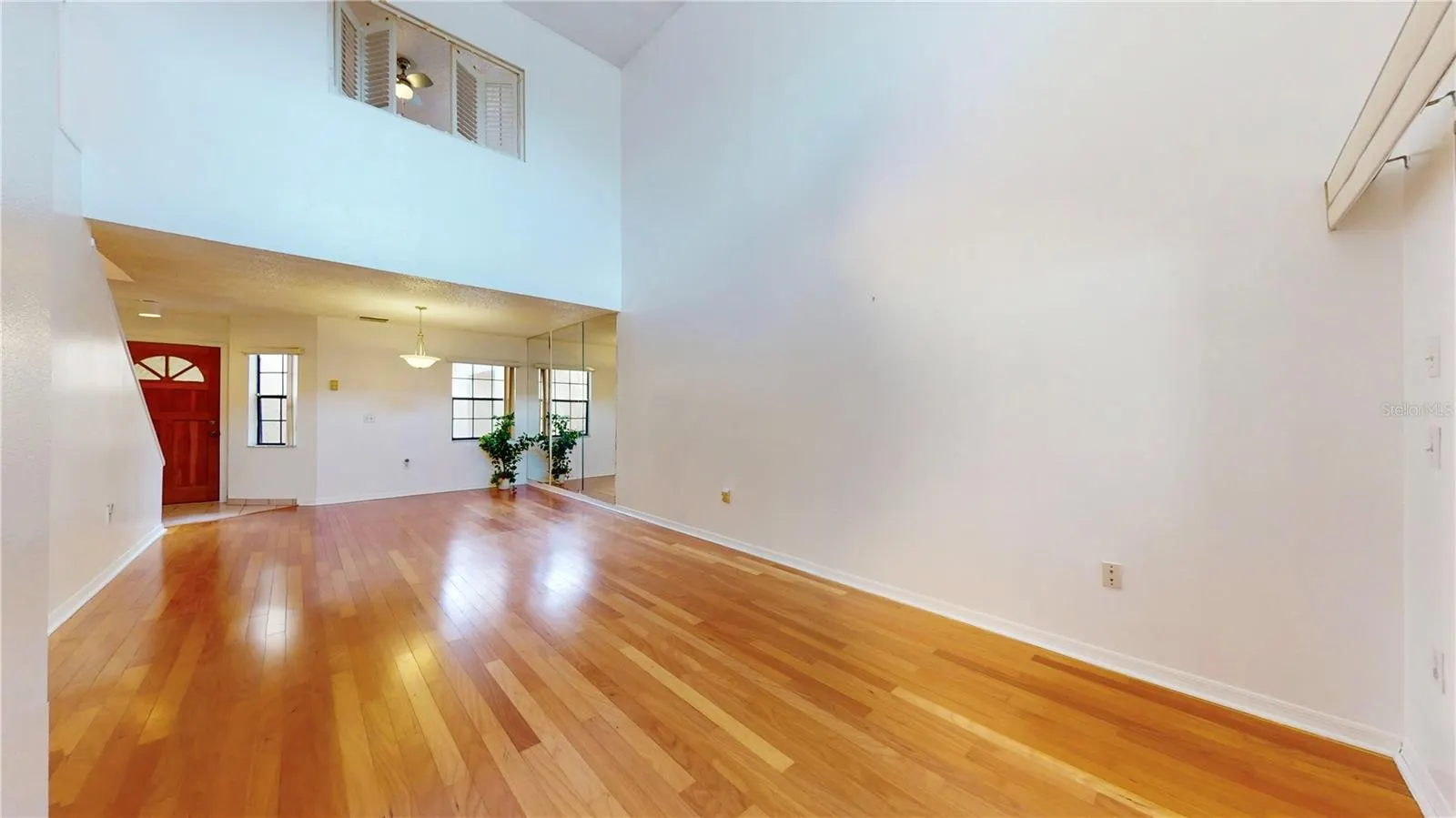 10488 SAINT TROPEZ PL