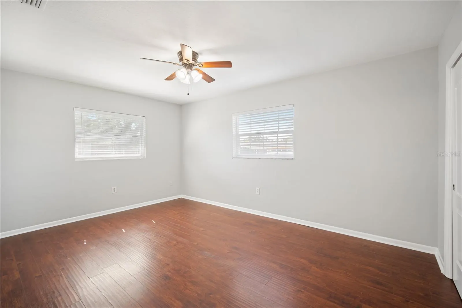 1618 HARDWOOD DR