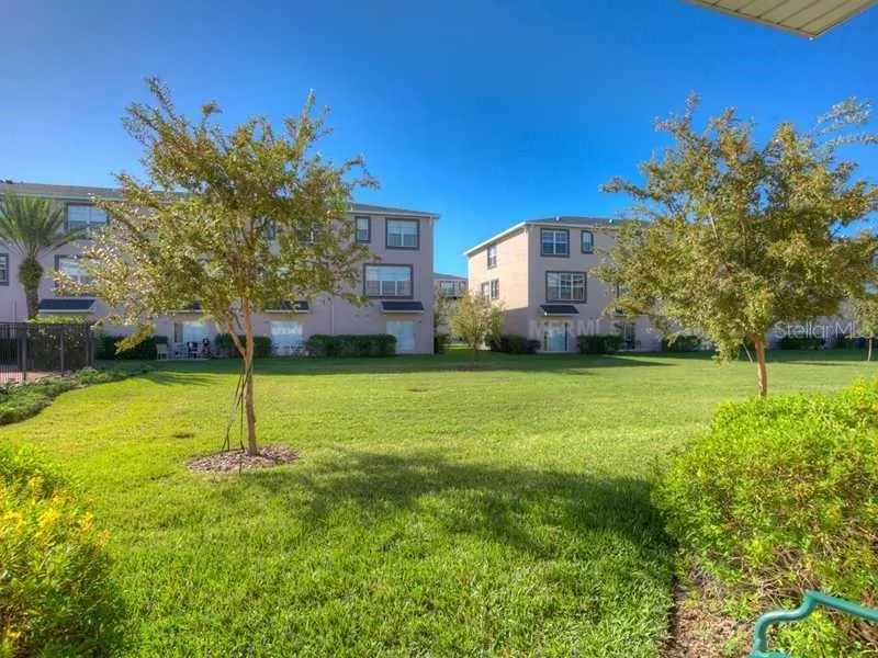 2514 LEXINGTON OAK DR