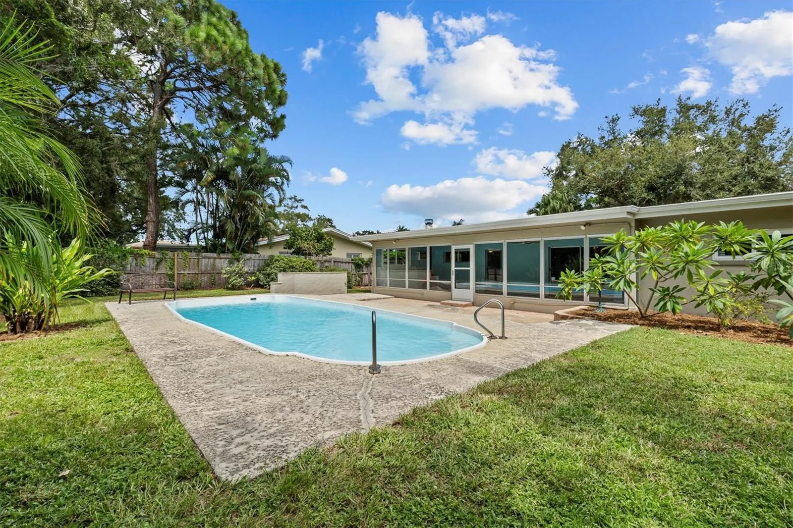 2356 MANGRUM DR