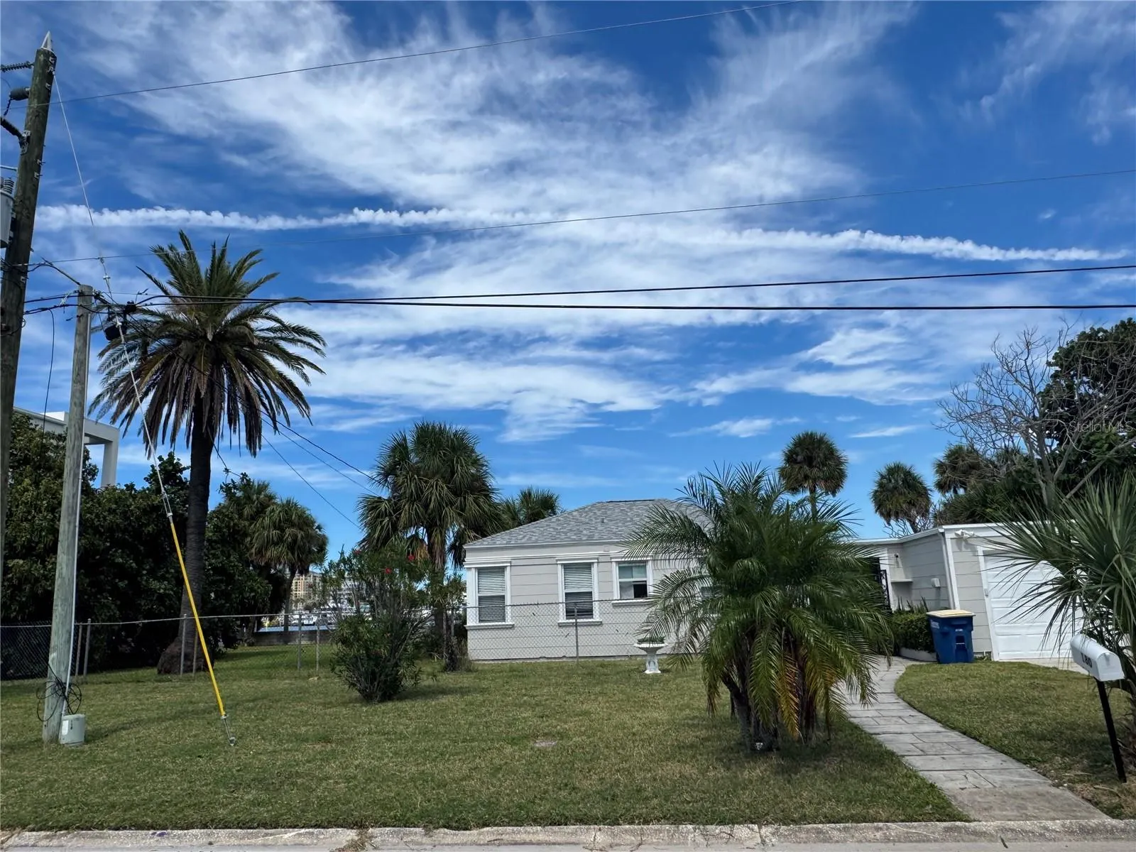 180 DEVON DR