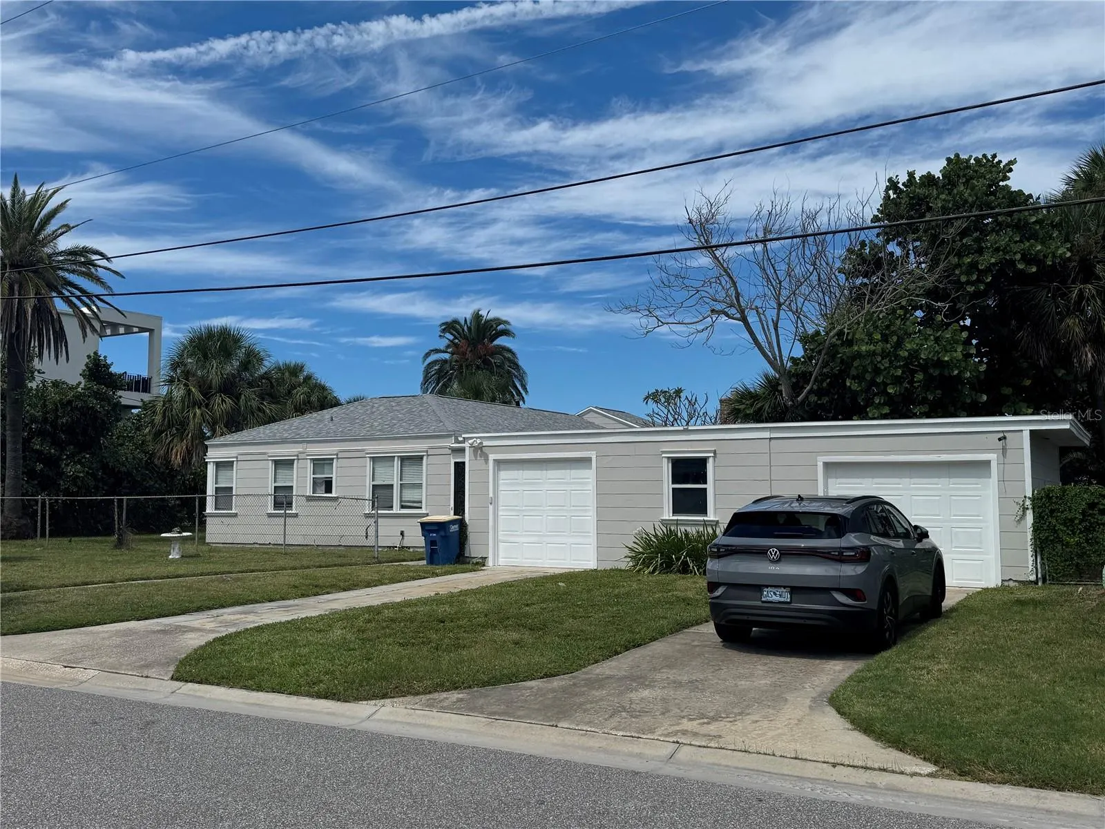 180 DEVON DR