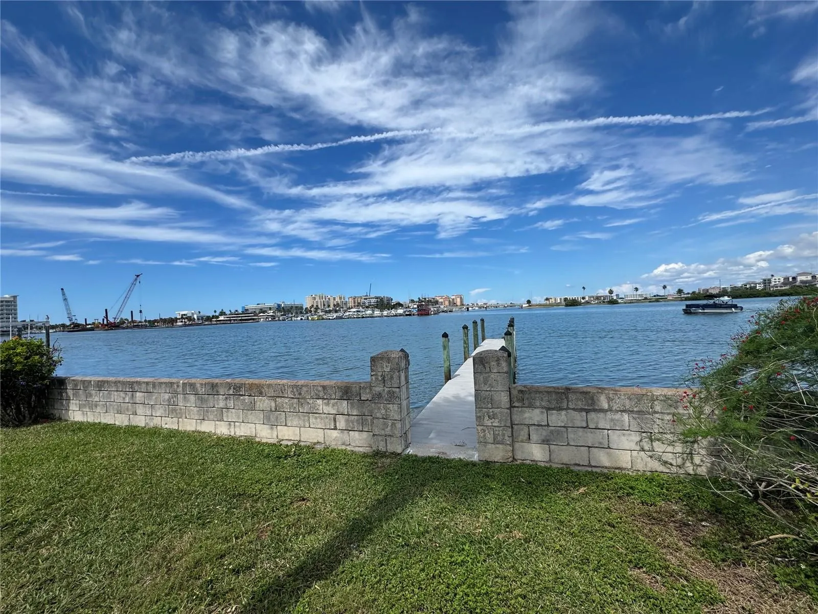 180 DEVON DR