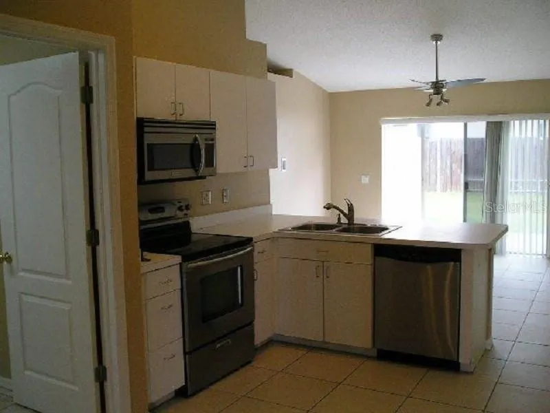 406 SONOMA DR