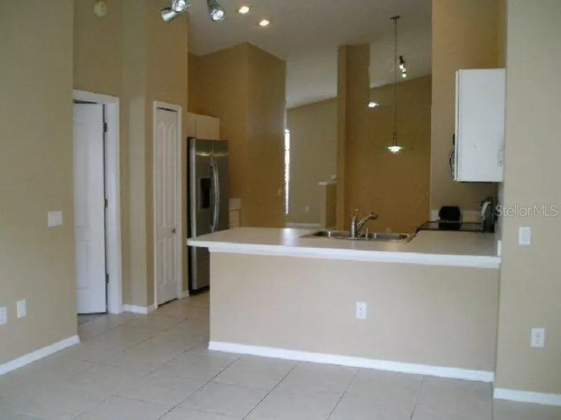 406 SONOMA DR