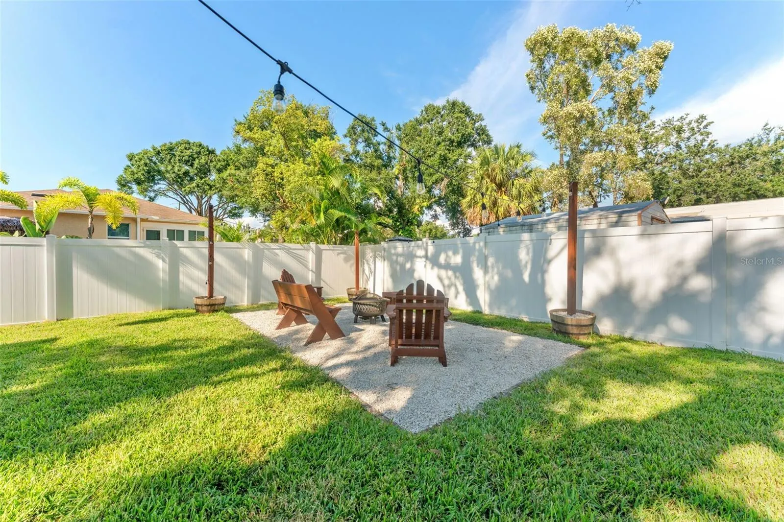 4621 W PEARL AVE