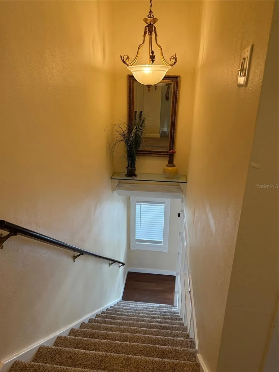 136 E DAVIS BLVD