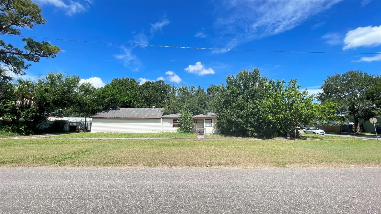 200 SW MADISON CIR N