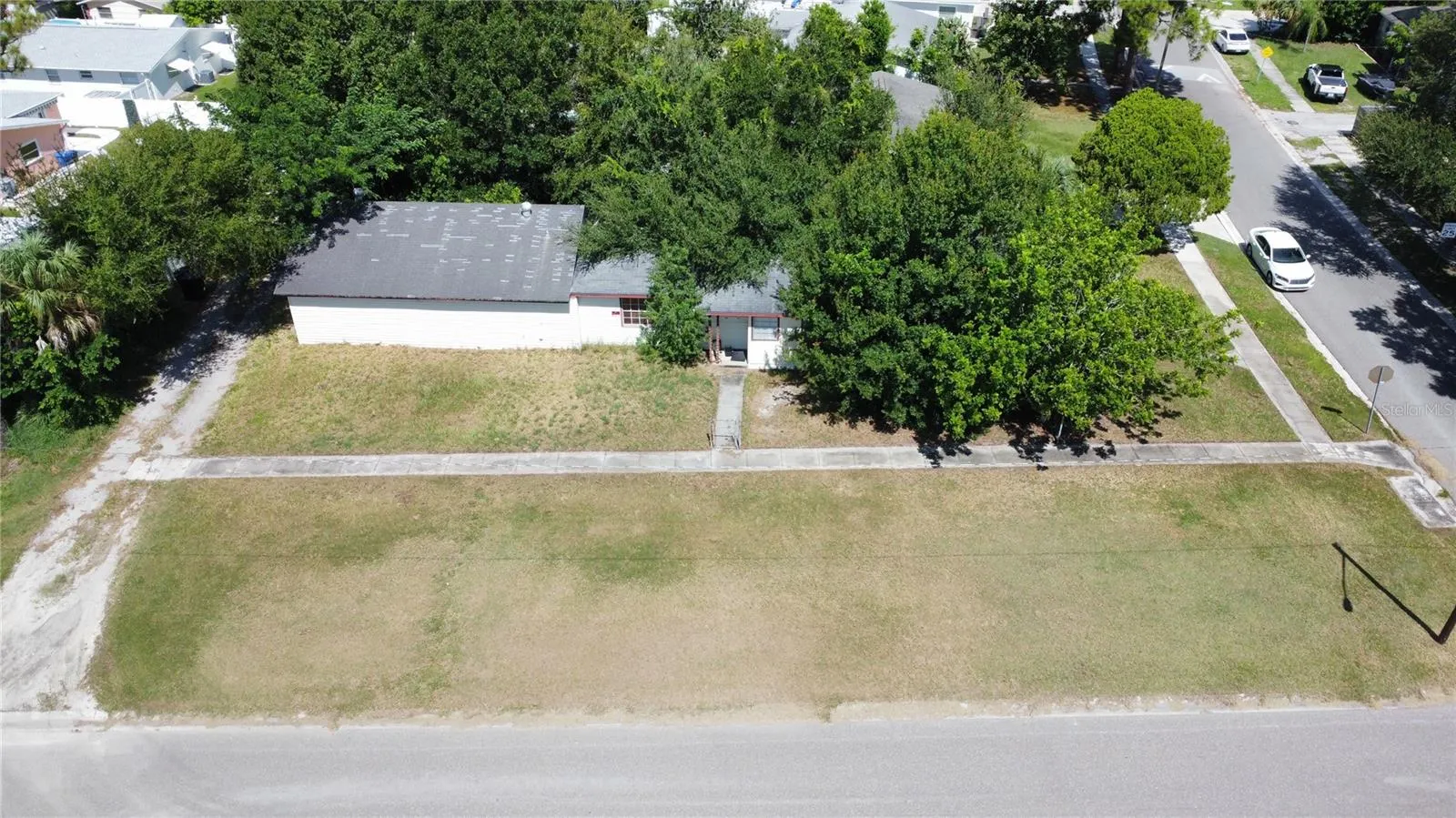 200 SW MADISON CIR N