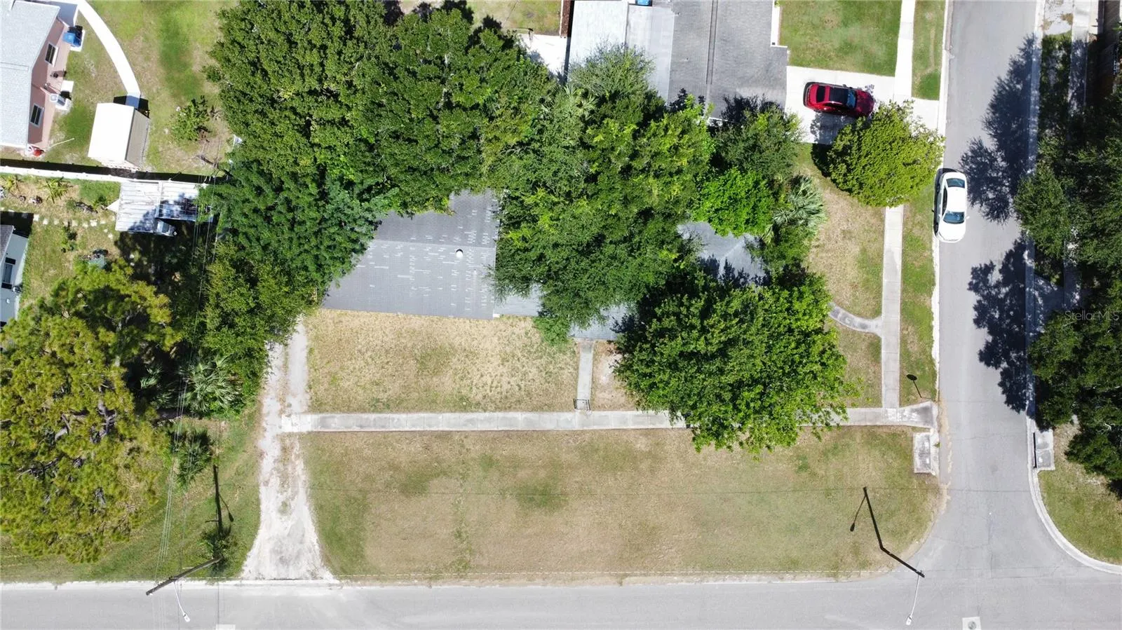 200 SW MADISON CIR N